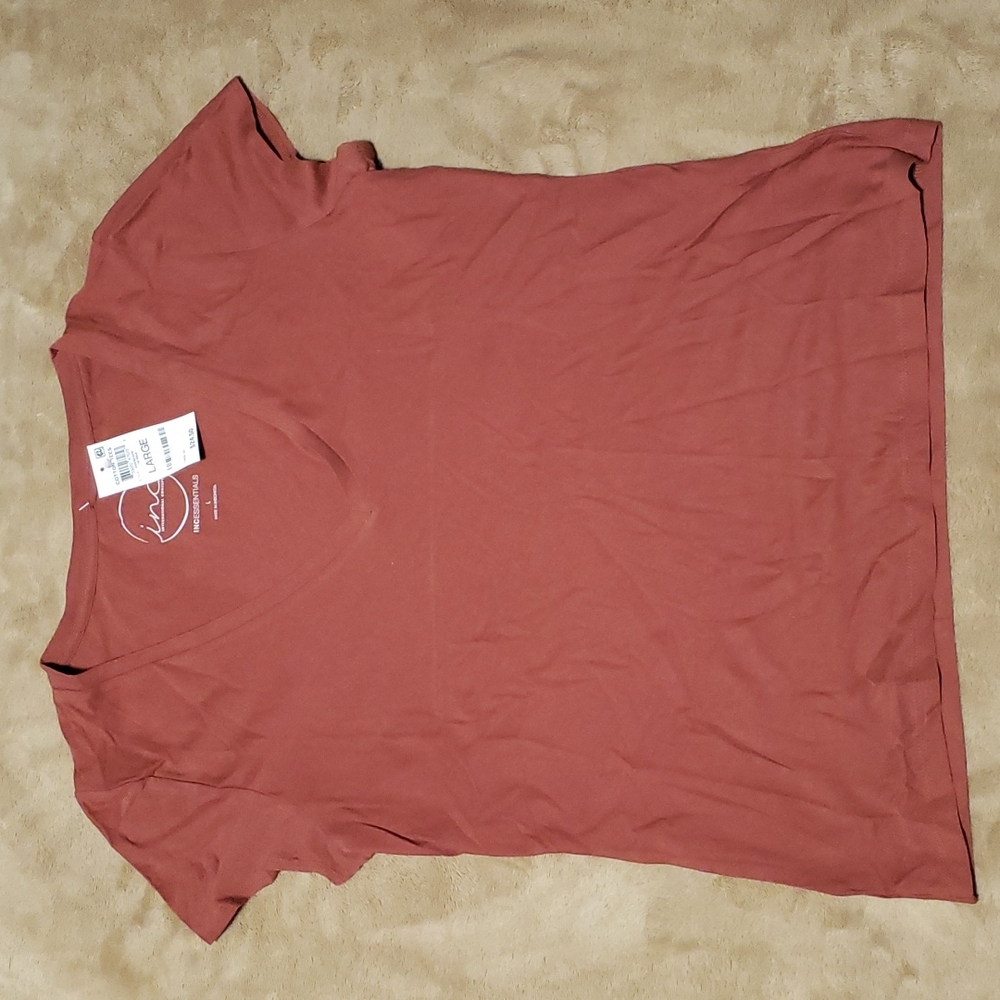 INC Women's V-neck short sleeve shirt